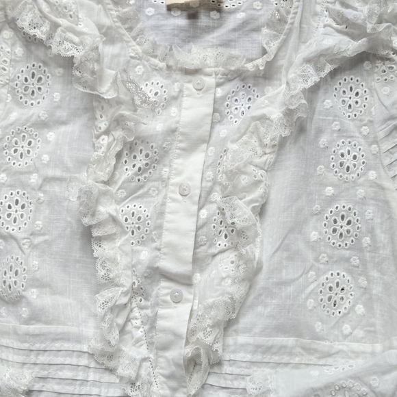 Elegant White Lace Blouse US 6 FR 38 - Picture 6 of 7